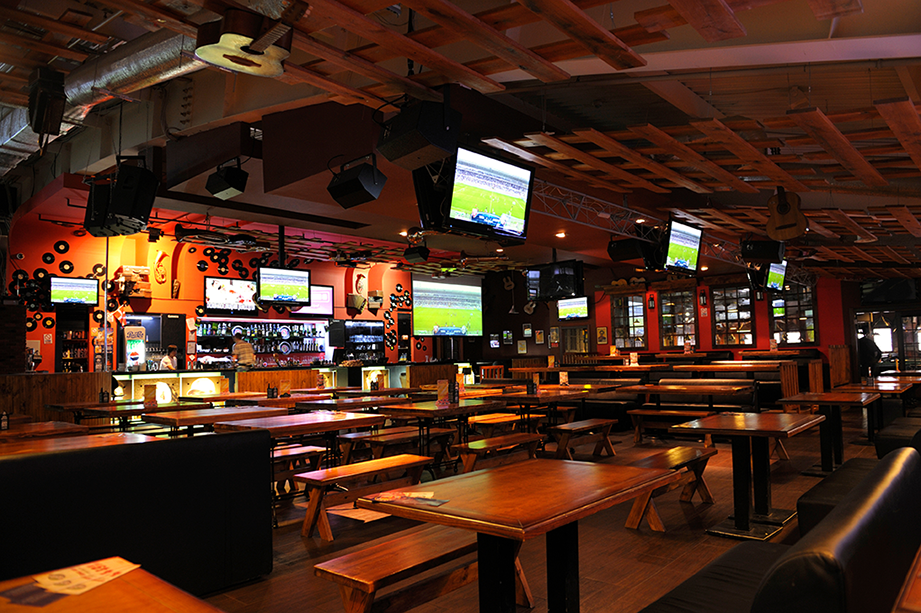 sports bar